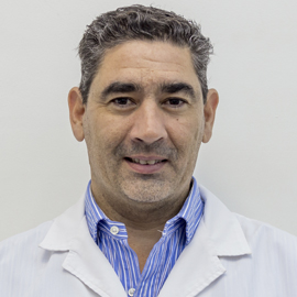 Dr. Esteban YaÃ±ez